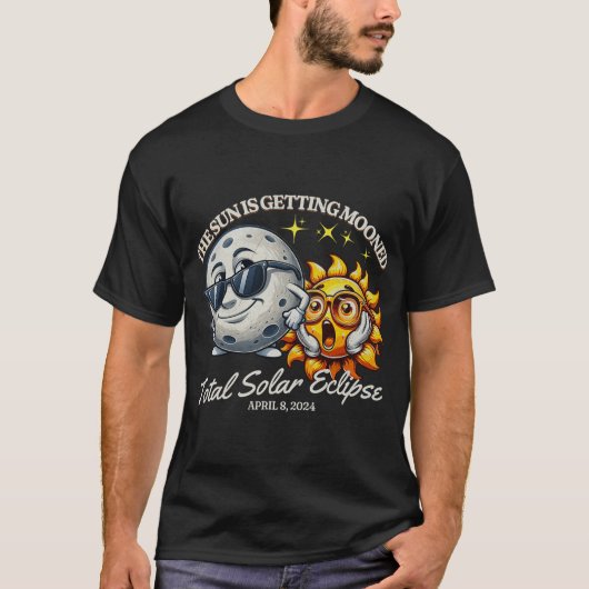 Solar Eclipse April 2024 Sun wird getaucht T-Shirt (Vorderseite)