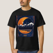 Solar Eclipse Cityscape Hills 2024 Name Männer hin T-Shirt (Vorderseite)