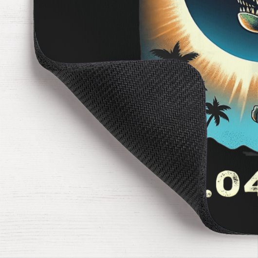 Solar-Eclipse-Dino mit Solar-Eclipse Mousepad (Ecke)