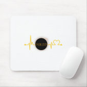 Solar Eclipse Heartbeat Gesamtsolarauskeime April Mousepad (Mit Mouse)