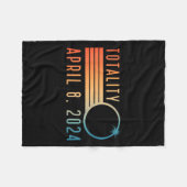 Solar Eclipse Shirt 8. April 2024 Totality Solar E Fleecedecke (Vorderseite (Horizontal))