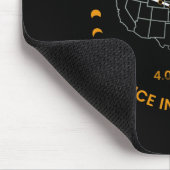 Solar-Eclipse zweimal im Leben 2024 Gesamtsolaranl Mousepad (Ecke)