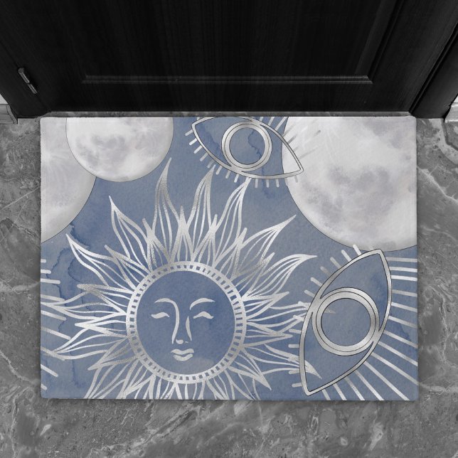 Solar Mystique | Dusty Blue Silver Moon Stars Sun Fußmatte (Von Creator hochgeladen)