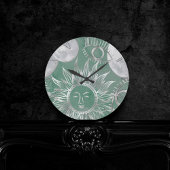 Solar Mystique | Dusty Green Silver Moon Stars Sun Runde Wanduhr