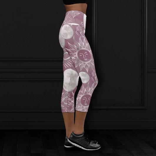 Solar Mystique | Rosa Silbermondsterne Sun Eyes Capri Leggings