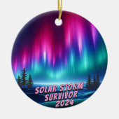 Solar Storm Survivor 2024 Northern Lights Keramik Ornament (Vorne)