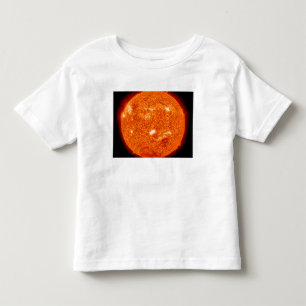 Solartätigkeit auf dem Sun 2 Kleinkind T-shirt