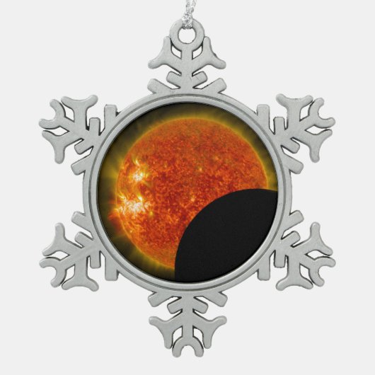 Solarzellen-Eclipse in Arbeit Schneeflocken Zinn-Ornament (Vorderseite)