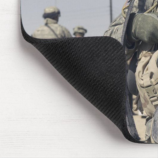 Soldat bewaffnet mit einem MK-48 Mousepad (Ecke)