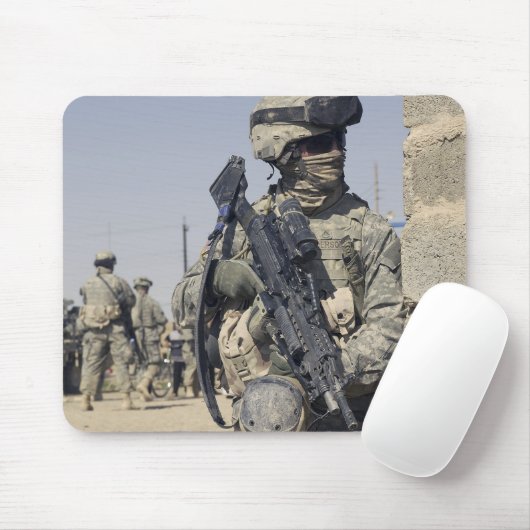 Soldat bewaffnet mit einem MK-48 Mousepad (Mit Mouse)