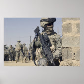 Soldat bewaffnet mit einem MK-48 Poster (Vorne)