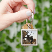 Soldat engagiert feindliche Kräfte Schlüsselanhänger (Hand)