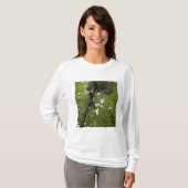 Soldat praktiziert Scharfmachertaktik T-Shirt (Vorne ganz)