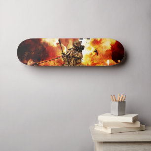 Soldaten am Skate Deck oder an der Wand Skateboard