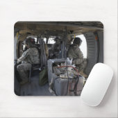 Soldaten beobachten Gefahren Mousepad (Mit Mouse)