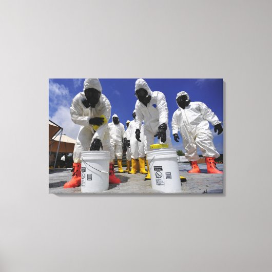 Soldaten des 457. Chemiebattalions Leinwanddruck (Vorderseite)