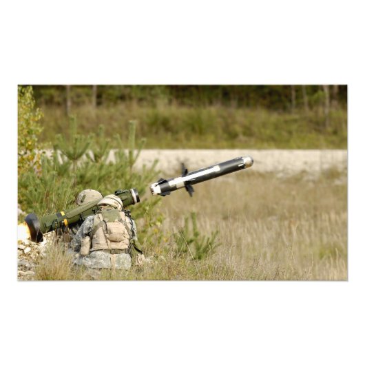 Soldaten, die eine FGM-148 Javelin feuern Fotodruck (Vorne)