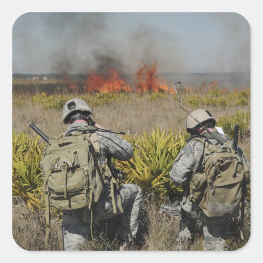 Soldaten rufen Informationen an Quadratischer Aufkleber (Vorderseite)
