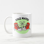 Sole Mates Funny Shoe Pun Kaffeetasse (Links)