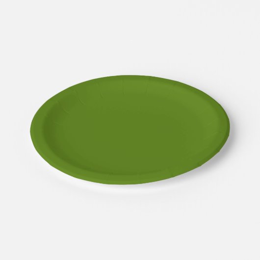 Solid Avocado Green Pappteller (Schrägansicht)