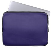 Solid Indigo Blue Elegante Modernes Minimalistisch Laptopschutzhülle (Vorderseite)