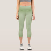 Solid Jade Green Celadon Capri Leggings (Vorderseite)