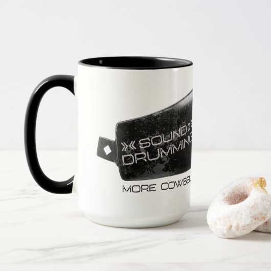 Solid, "mehr Cowbell trommelnd!" Tasse (Mit Donut)