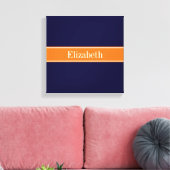 Solid Navy Blau, Pumpkin Ribbon Name Monogram Leinwanddruck (Insitu (Wohnzimmer))