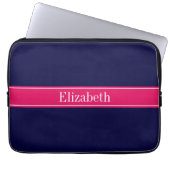 Solid Navy Blue, Raspberry Ribbon Name Monogram Laptopschutzhülle (Vorderseite)