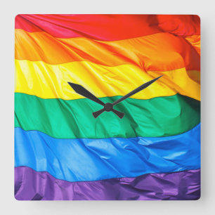 Solid Pride - Gay Pride Flag Closeup Quadratische Wanduhr