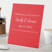 Solid Red Background  Sockelschild (In Situ)