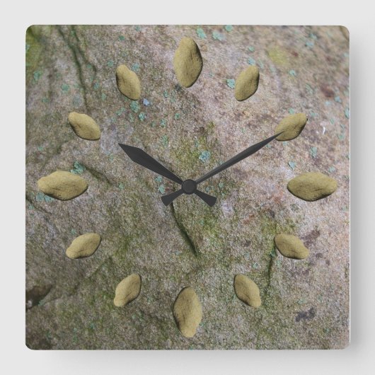 Solid - Rock of Ages Clock Quadratische Wanduhr (Vorderseite)