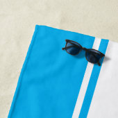 Solid Sky Blue White Stripes Moderner Name Strandtuch (Beispiel)