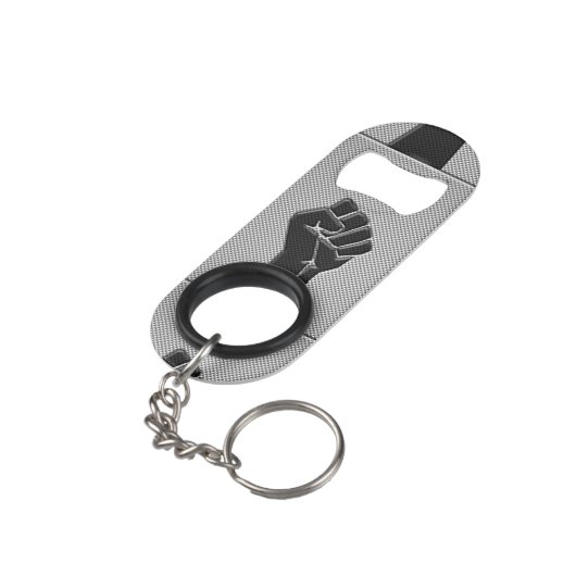 Solidaritätsfaust in der Dekoration aus Kohlenstof Schlüsselanhängerflaschenöffner (Rückseite Schrägansicht)