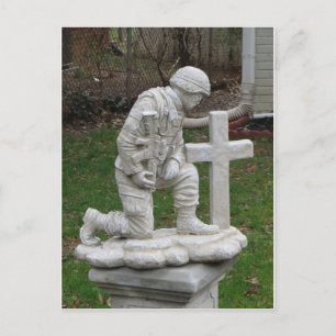 Solider Kneeling Postkarte