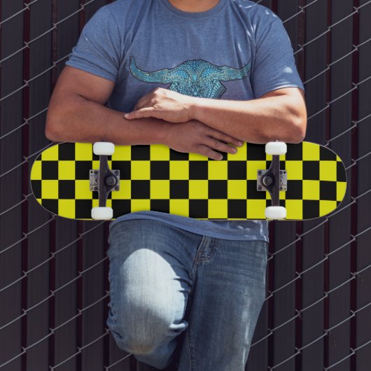 Solides Gelb mit schwarzem Quadrat-Stil Skateboard (Außenbereich 3)