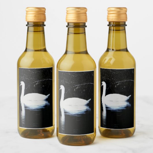 Solitary Swan Weinetikett (Flaschen)