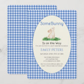 Some Bunny Baby Shower Blue Einladung (Vorne/Hinten)