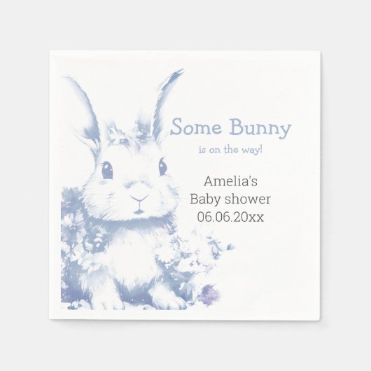 Some Bunny is coming Blue Baby Shower Serviette (Vorderseite)