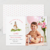 Some bunny Rabbit Girl 1st birthday Photo Einladung (Vorne/Hinten)