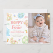 Some Bunny So Hoppy To Be Four Pastel Birthday Einladung (Vorderseite)