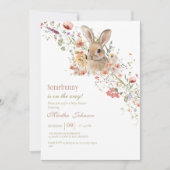 Somebunny auf dem Weg Ostern Wildblume Babydusche Einladung (Vorderseite)