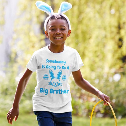 Somebunny wird ein großer Bruder sein Kleinkind T-shirt