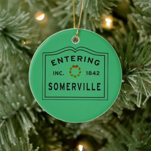 Somerville, MA Holiday Wreath Keramik Ornament (Baum)
