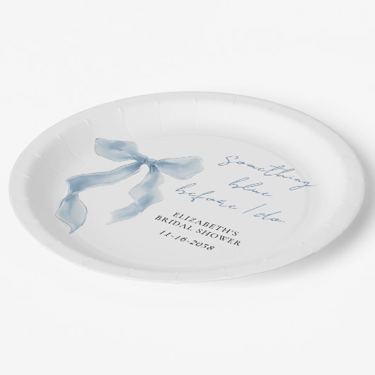 Something Blue Before I Do Bow Bridal Shower Pappteller (Schrägansicht)