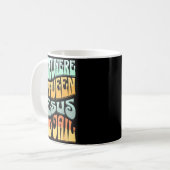 Somewhere Between Jesus And Jail Funny Christian Q Kaffeetasse (Vorderseite Links)