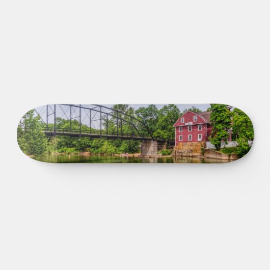 Sommer am War Eagle Mill Skateboard (Horizontal)