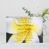 Sommer-Frangipani-Blume Hochzeit Einladung (Stehend Vorderseite)