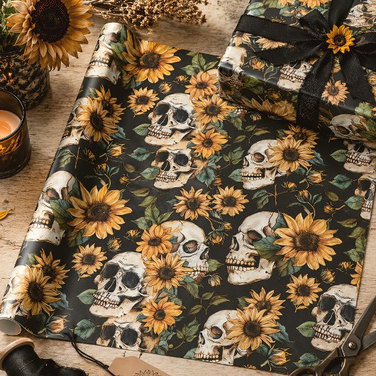 Sommer-Gothschädel und Sonnenblumen Spooky Geschenkpapier