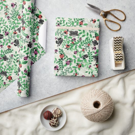 Sommer - Lady Bugs, Schmetterlinge und Blätter - R Geschenkpapier (Basteln)